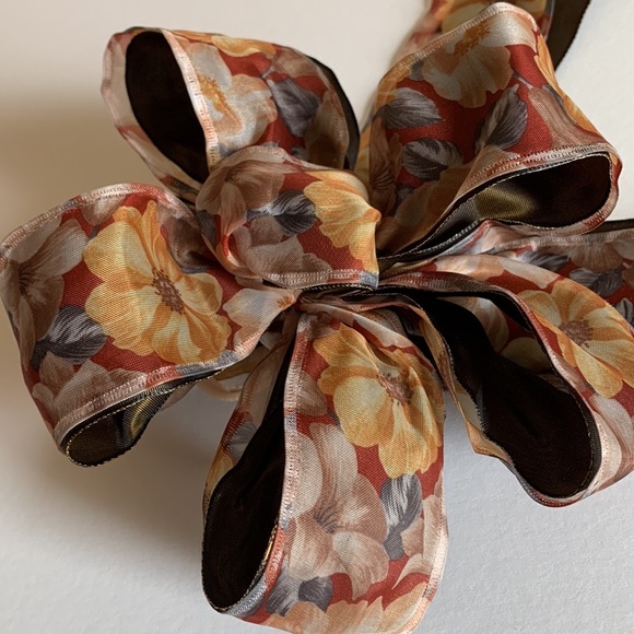 6 handcrafted bows for wreaths, gifts, etc - Picture 4 of 14